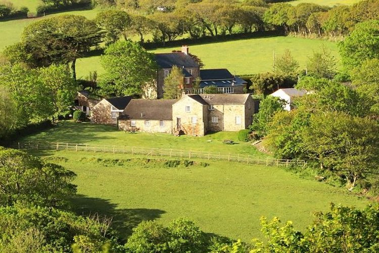 Rayle Farm Holiday Cottages, Bridge, Illogan, Nr. Redruth, Cornwall ...